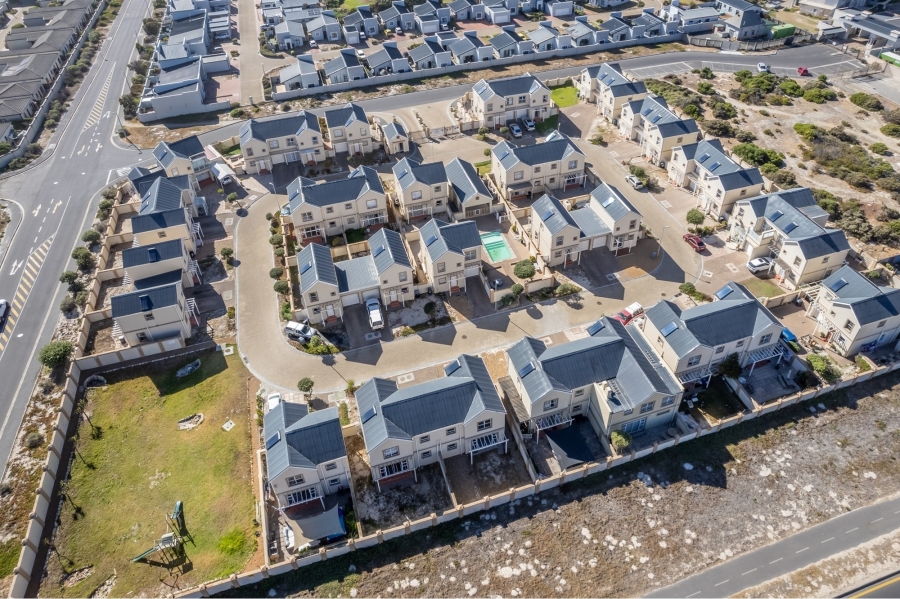 3 Bedroom Property for Sale in Costa Da Gama Western Cape